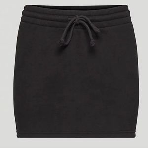 🩷 TNA Cozy Fleece Boyfriend Mini Skirt - Black, size Small